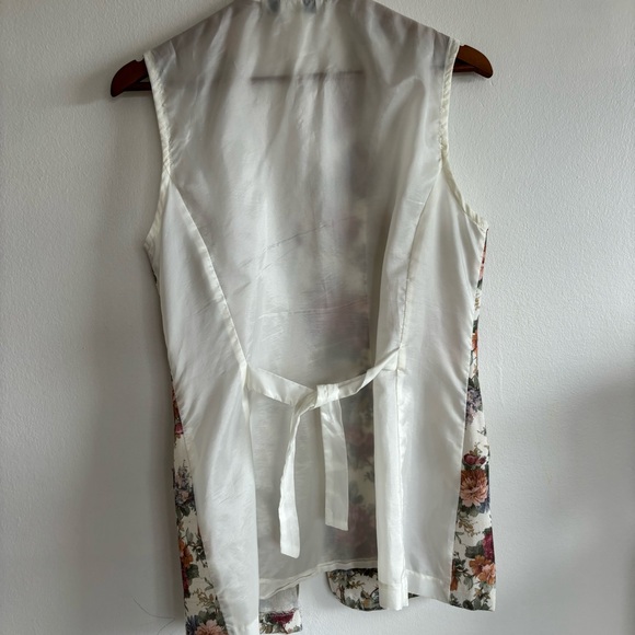 Vintage 90s Floral Vest Blouse - Picture 5 of 5